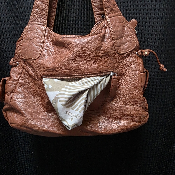 Angel Kiss Brown Handbag - Picture 7 of 12